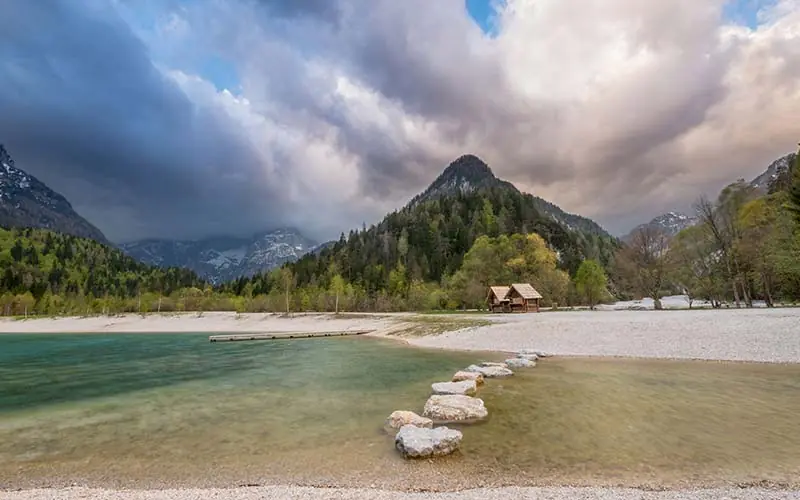 Beautiful image of island mountain and lake