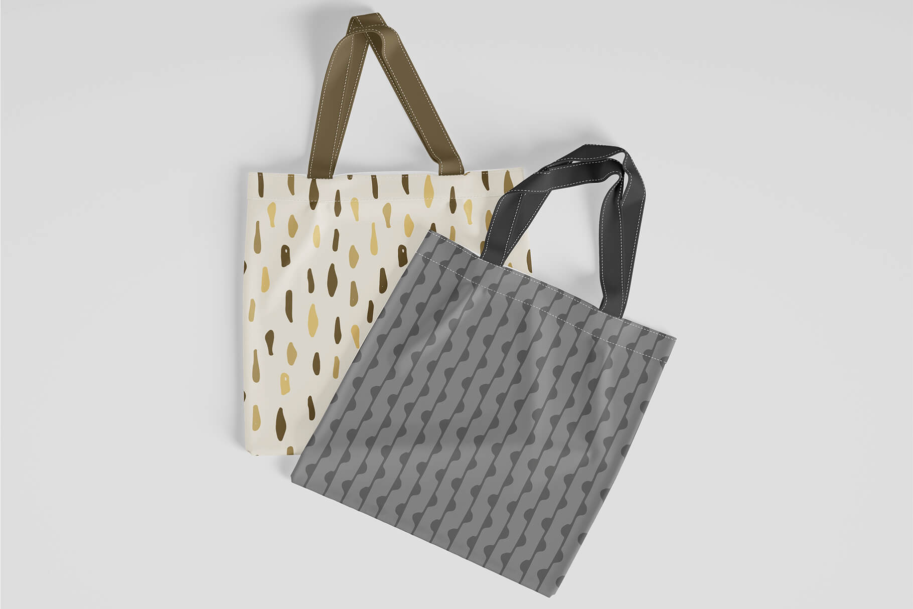 Mockup Preview - Hand - Bags