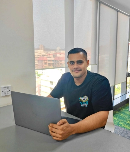 Mritunjay Singh Digital Marketing Executive for DealFuel