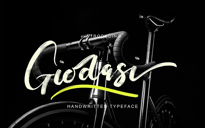 Giodasi font included in the bundle.