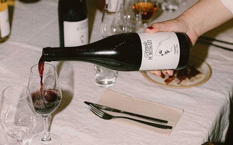 wine bottle illustration preview